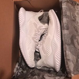 Adidas Alphabounce Beyond Womans size 8